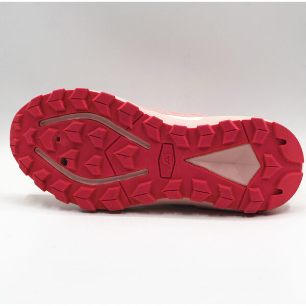 fashionable outdoor walking sport shoes