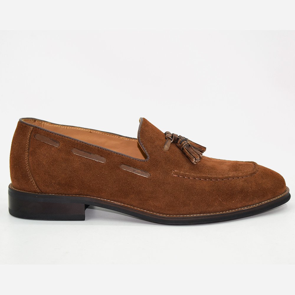 casual shoes manufacturer