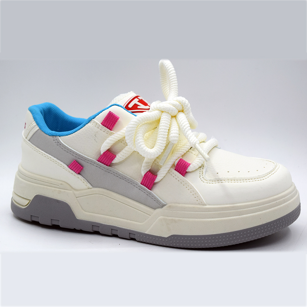 women sneaker shoes