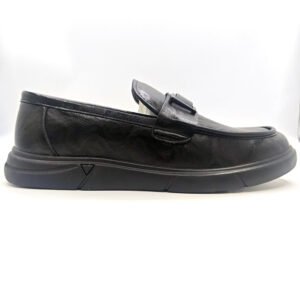casual shoes 84