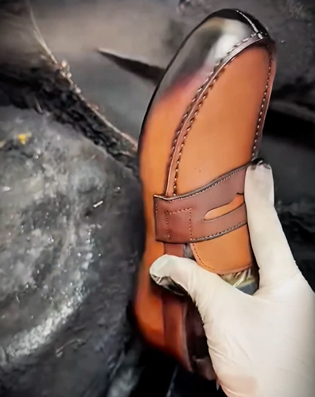Leather Shoe Finishing Process