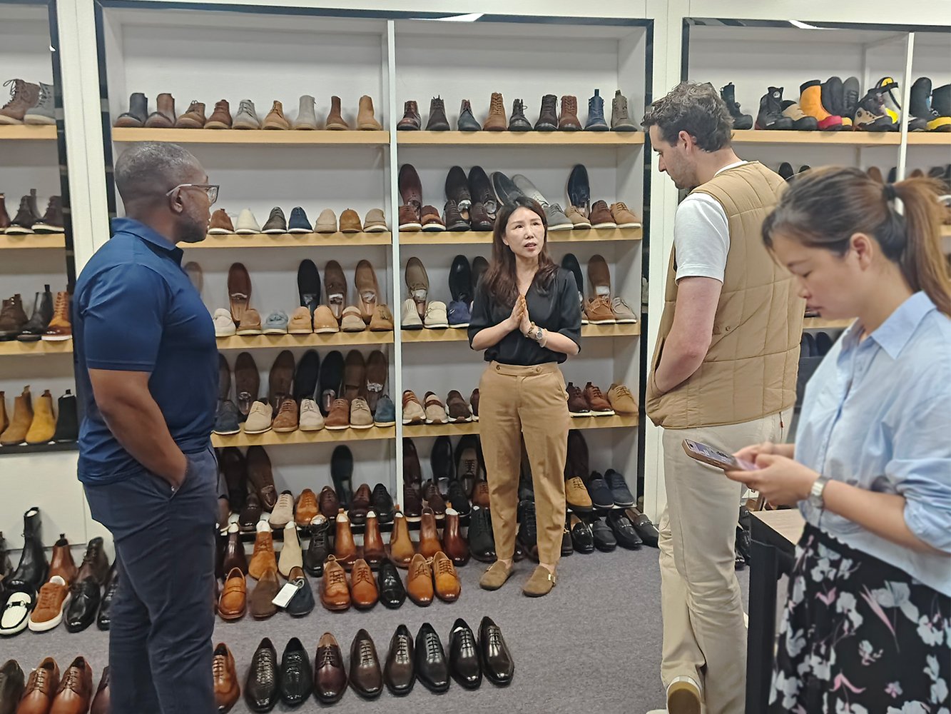 Topmenz showroom