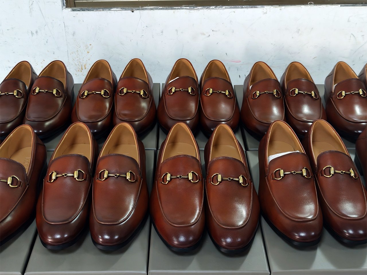 custom-shoes-supplier-factory