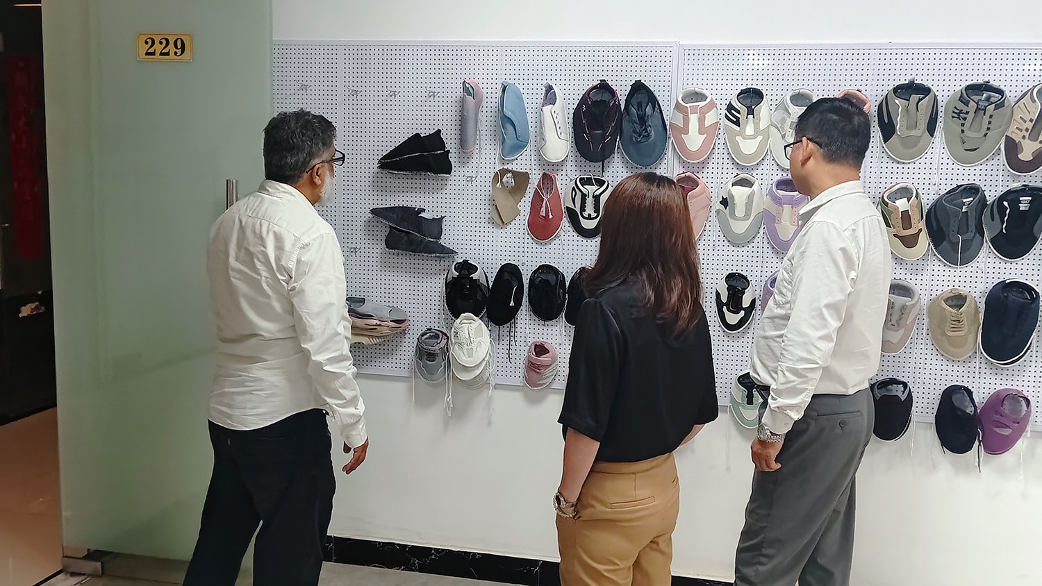 OEM-ODM-Footwear