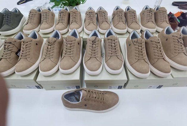 How to Wash Sneakers
