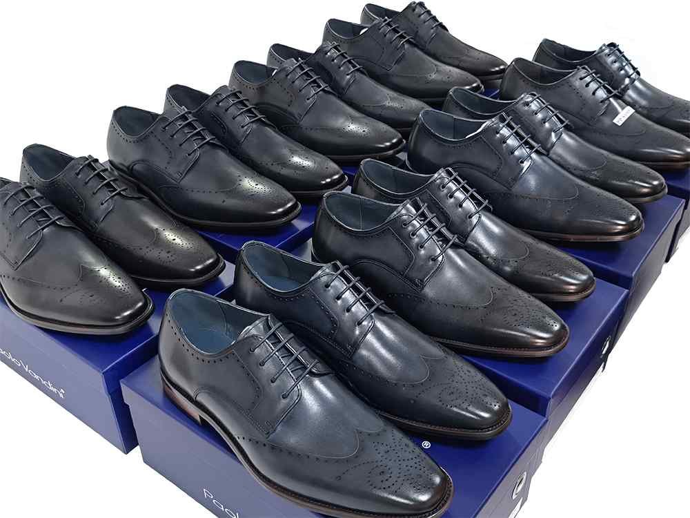 Custom-made official Derby shoes with brock engravings